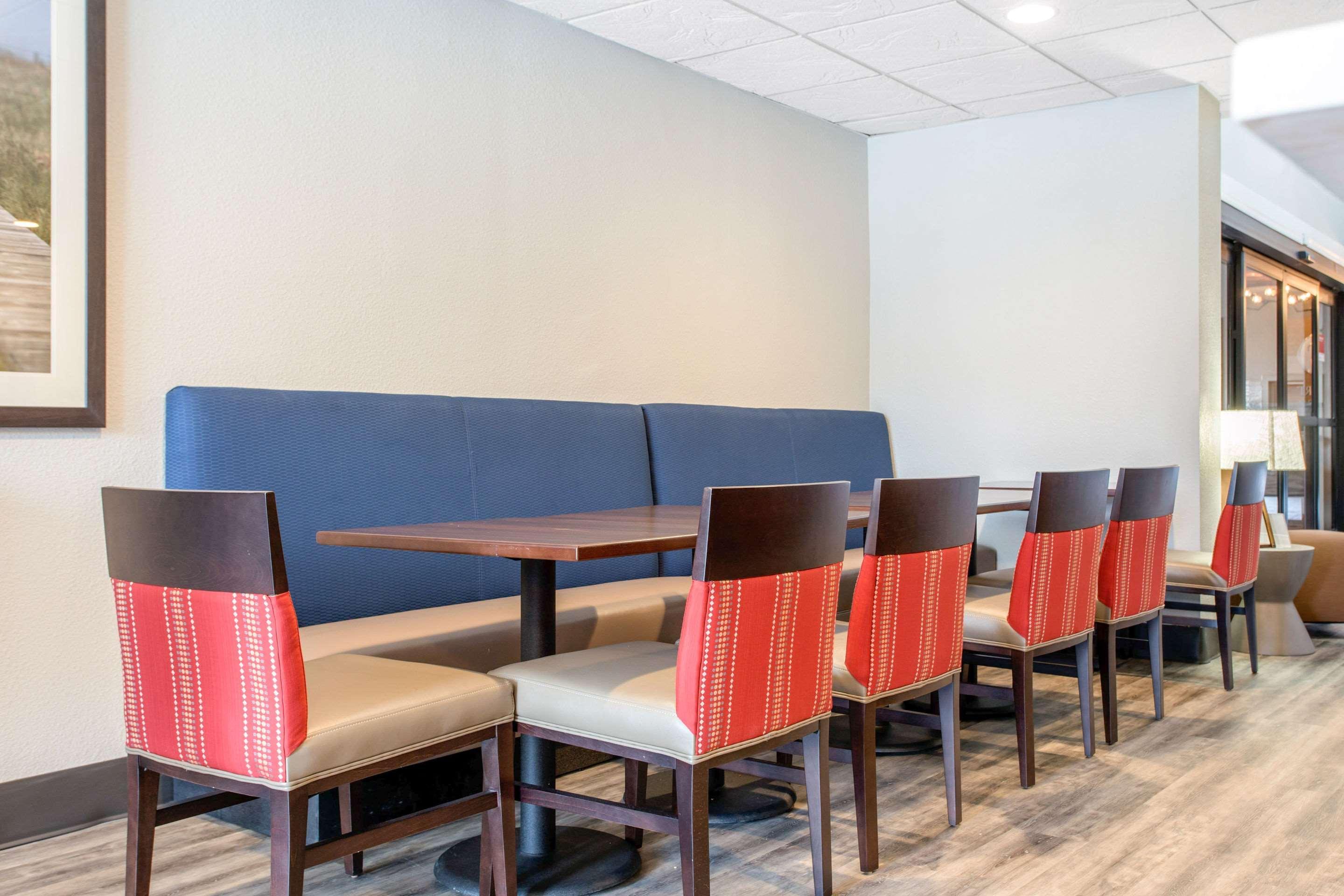 Hotel Comfort - Oak Island 3*