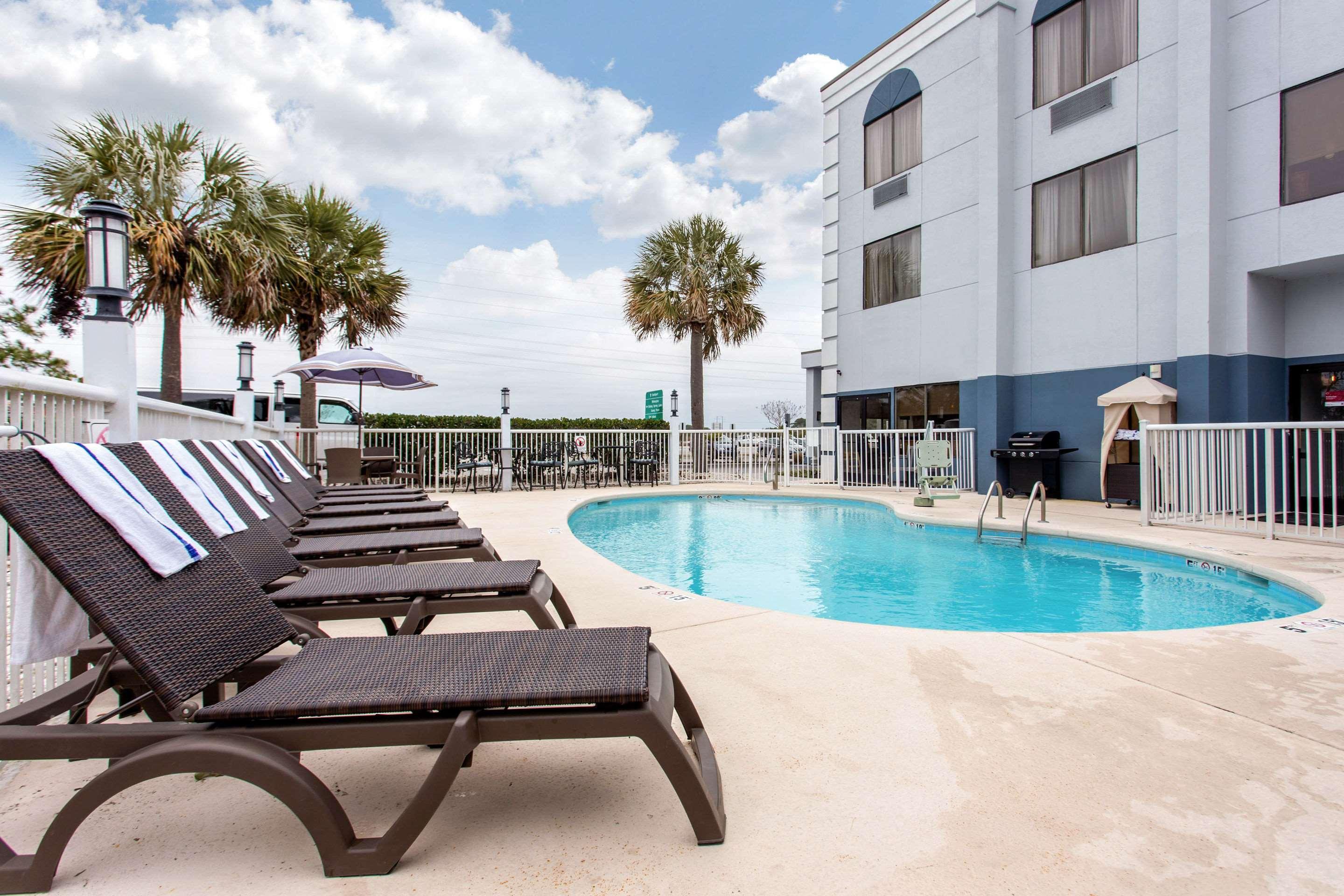Hotel Comfort - Oak Island 3*