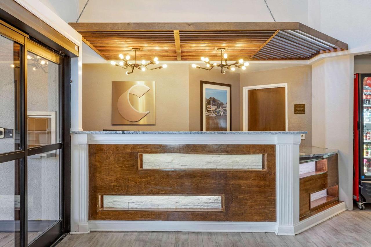 Comfort - Oak Island 3*