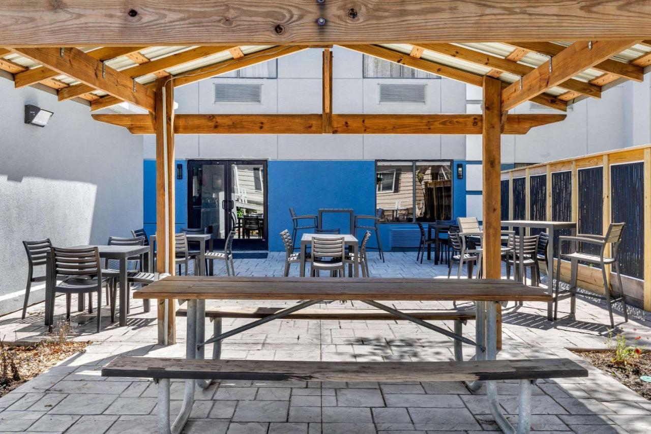 Hotel Comfort - Oak Island